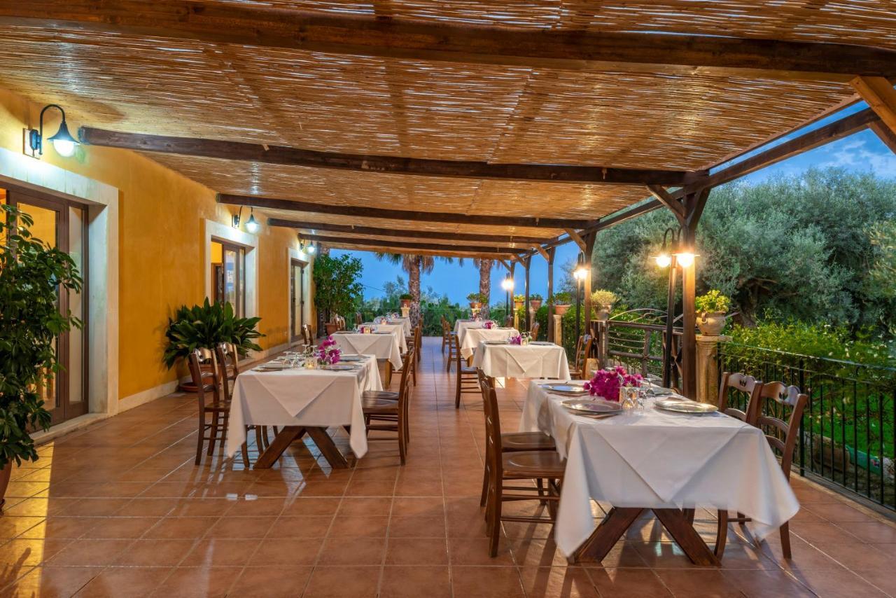 Agriturismo Borgo Degli Ulivi Canicattini Bagni Екстериор снимка