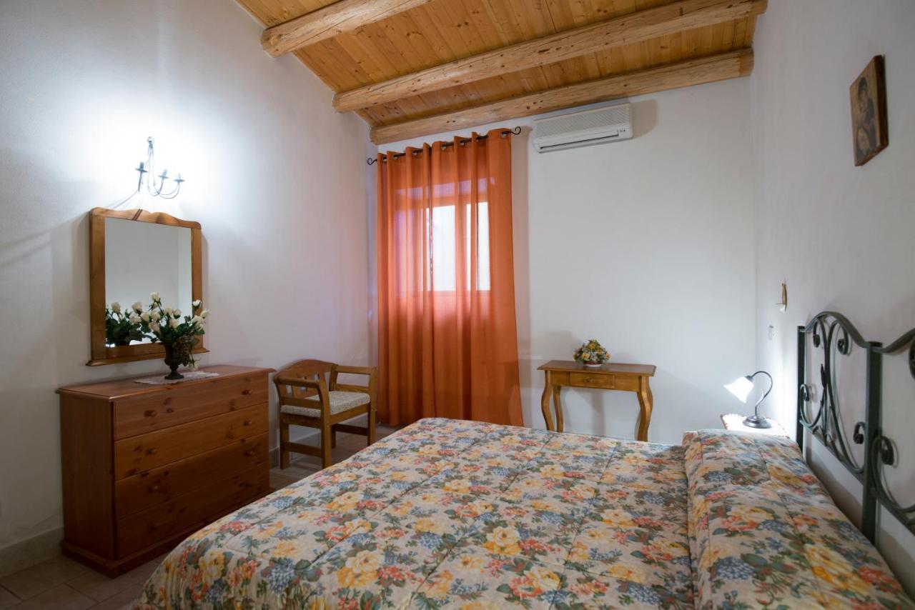 Agriturismo Borgo Degli Ulivi Canicattini Bagni Екстериор снимка