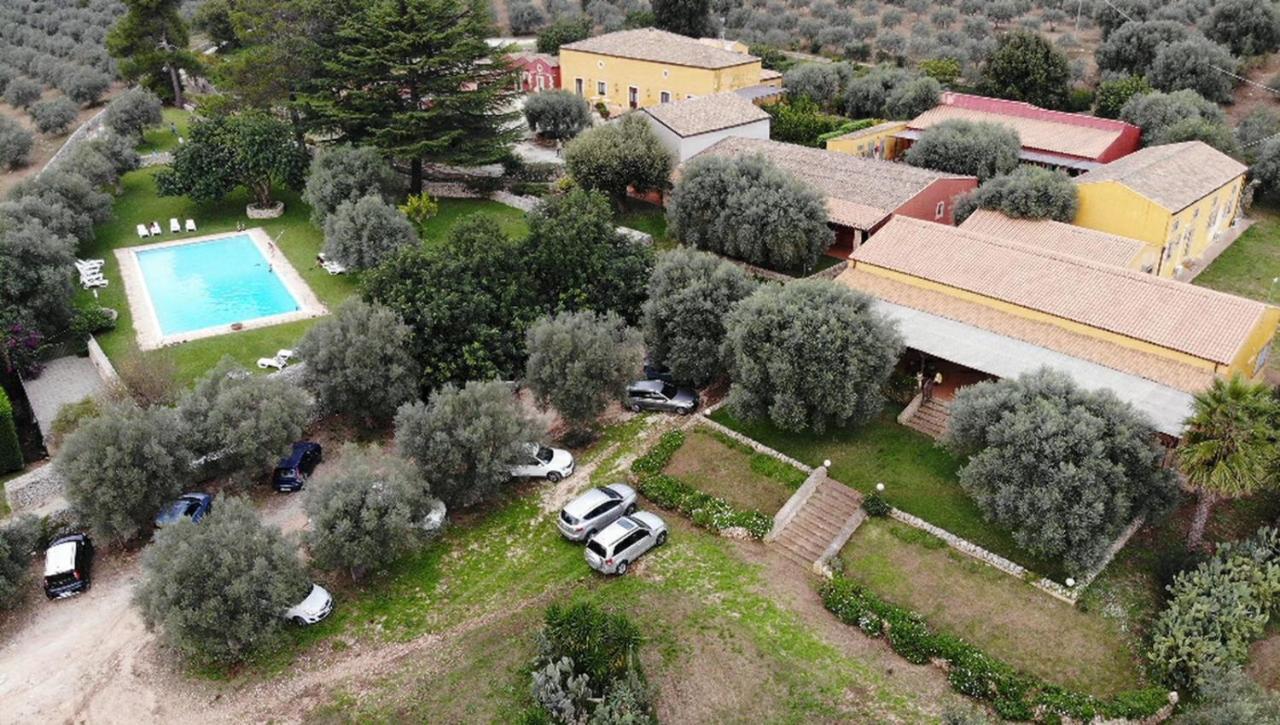 Agriturismo Borgo Degli Ulivi Canicattini Bagni Екстериор снимка